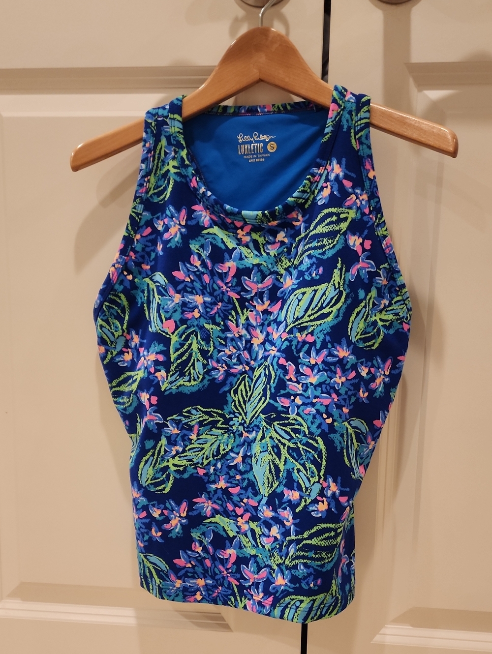 Lilly Pulitzer Luxletic Blue Floral Racerback Tank, Size Small